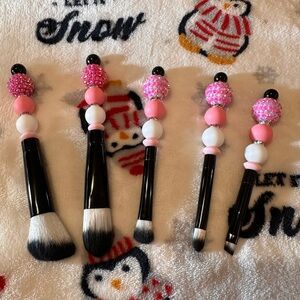 Black and Pink Makeup Brush Set